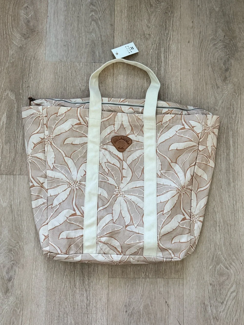 Brand new Billabong tote beach bag